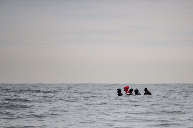 Migranten proberen met een gammel bootje de overkant van het Kanaal te bereiken. Archiefbeeld.