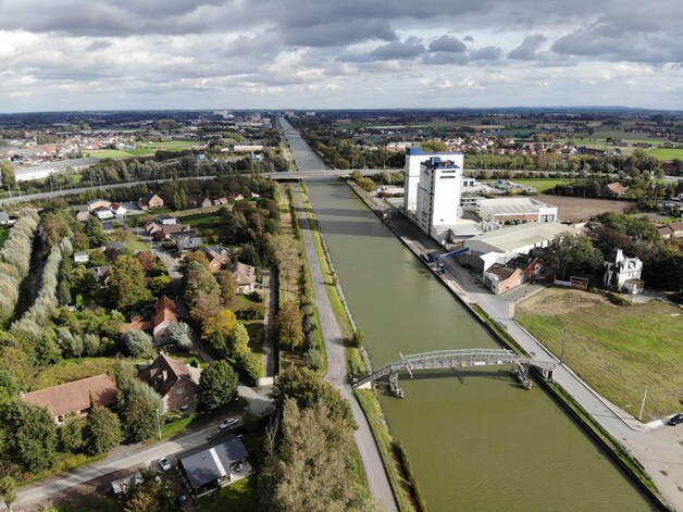 De Lysbrug in Ingelmunster wordt vervangen door een nieuw exemplaar.