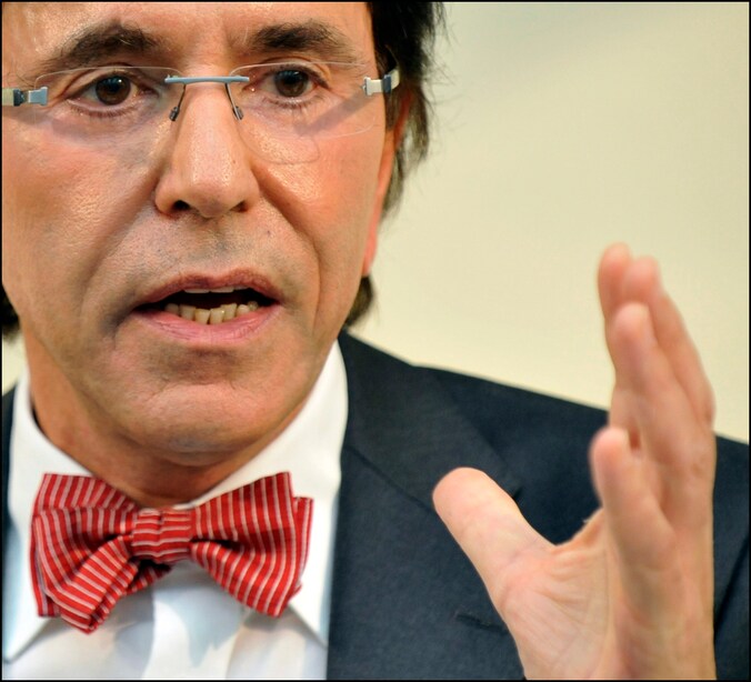 De nota van formateur Di Rupo (PS) is volgens De Vos veelal "rommelen in de marge".