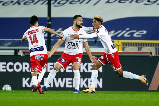 Matias Silvestre (centraal) kopte de 1-1 binnen in het Jan Breydel.