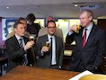 Danny Van Assche, afgevaardigd bestuurder van Horeca Vlaanderen, hier in het midden op de foto met Yves Leterme en UNIZO-gedelegeerd bestuurder Karel Van Eetvelt.