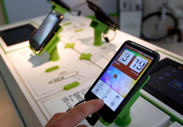 Een kleine drie jaar geleden was de HTC Desire HD met 4,3 inch nog een van de grootste smartphones.