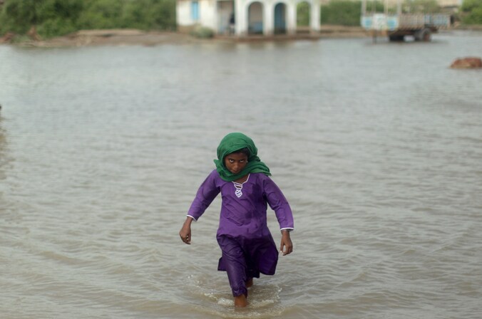 De overstromingen in India en Pakistan van vorig jaar zijn te wijten aan de opwarming van de aarde.