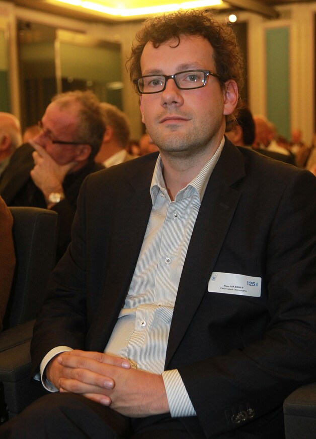 Dave Sinardet.