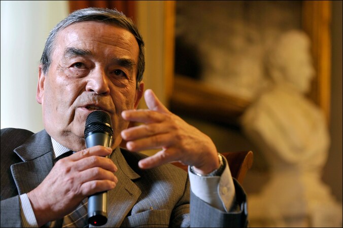 Burgemeester van Leuven Louis Tobback.