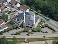 De Fatih-moskee in Beringen vanuit de lucht gezien.