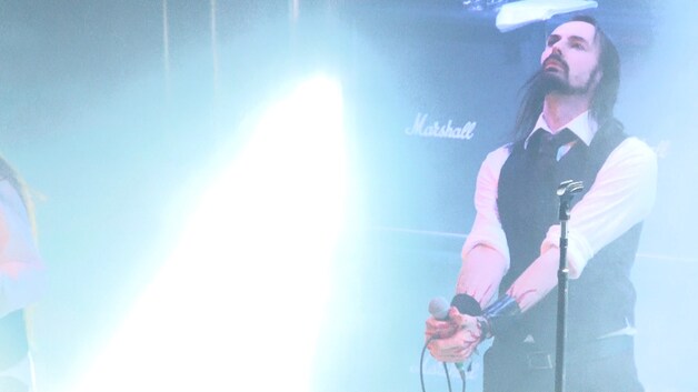 My Dying Bride houdt wel van een beetje drama op het podium.