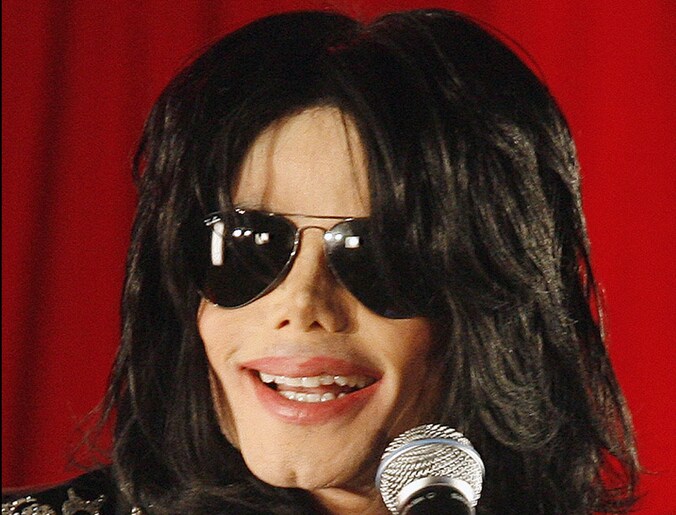 Volgens Michael's lijfwacht haatte de King of Pop Madonna en stak hij naalden in een voodoopopje in de hoop regisseur Steven Spielberg te schaden.
