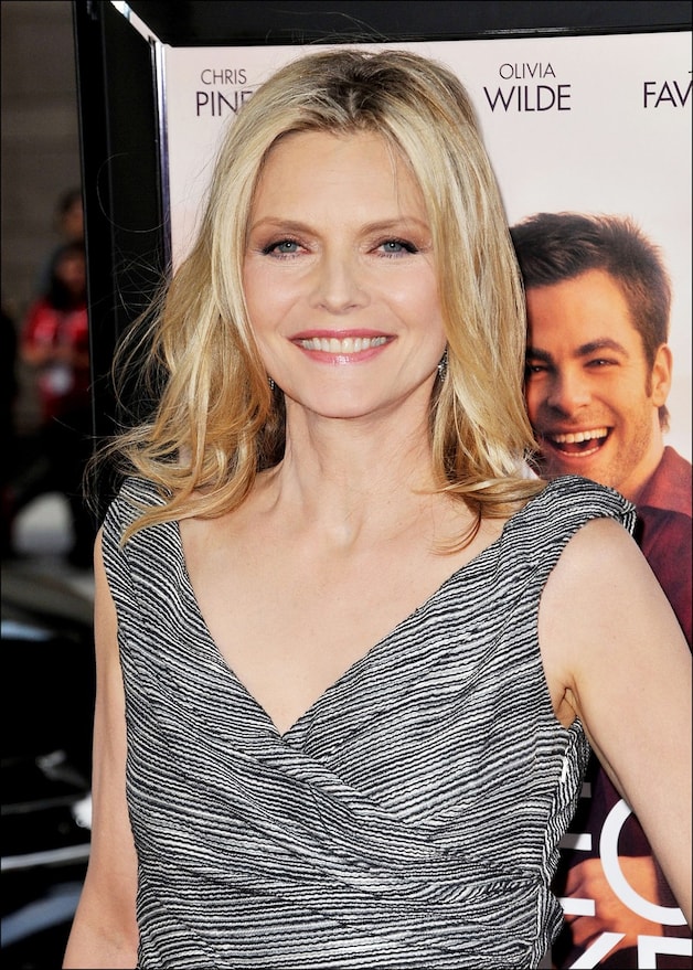Michelle Pfeiffer is al 54