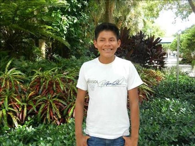 Luis Canelos (17) schoot zich in het kruis met het geweer van zijn vader toen hij negen was. Hij is nu in Miami om zich te laten opereren.