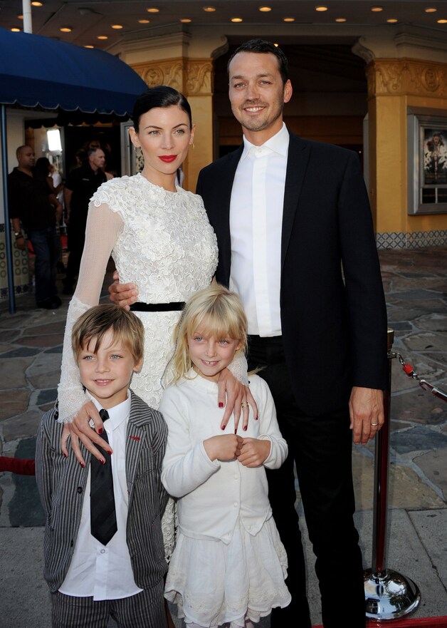 Liberty Ross & Rupert Sanders, met zoon Tennyson en dochter Skyla