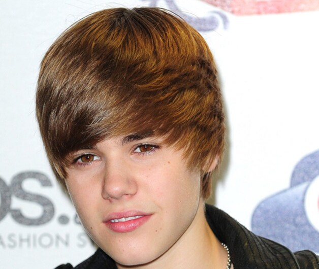 Met dit beroemde Bieberkapsel leerde de wereld het tieneridool kennen.
