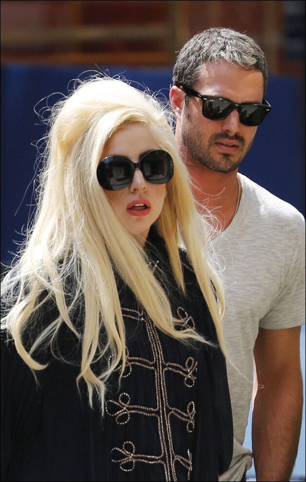 Lady Gaga en haar liefje Taylor Kinney in New York City.
