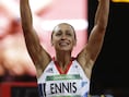 De buikspieren van atlete Jessica Ennis.