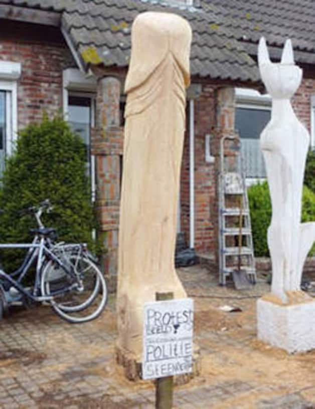 De 'kunstpenis' ten voeten uit.