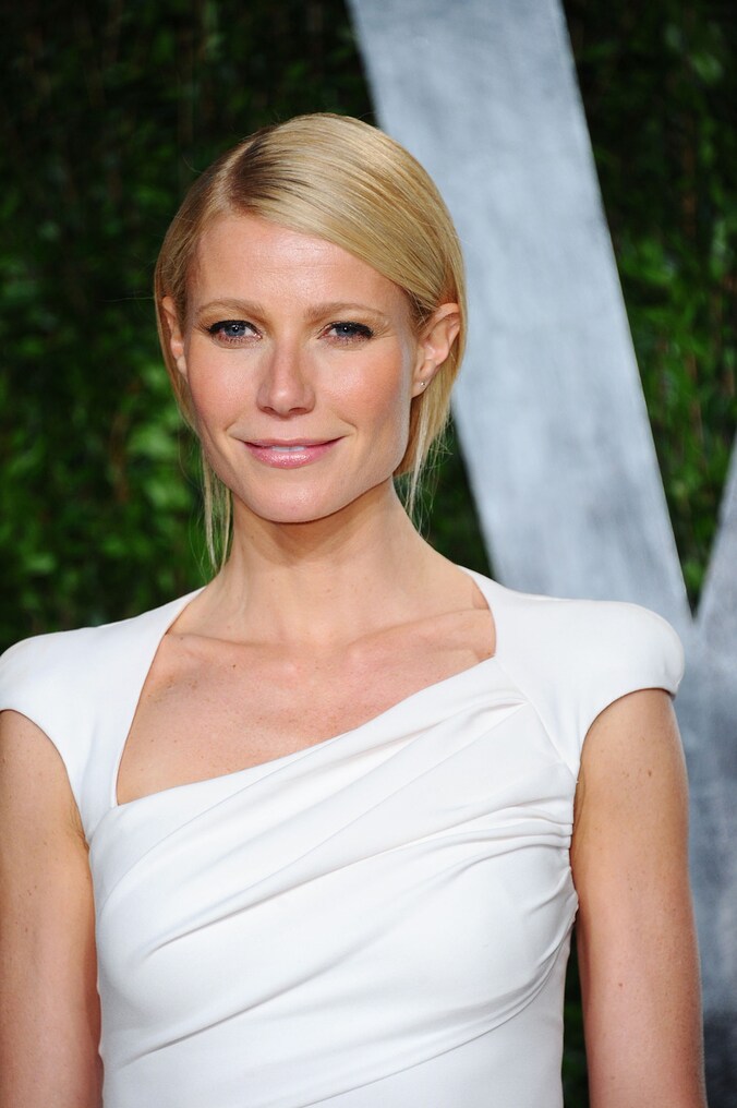 Gwyneth Paltrow in het wit op de Oscars.