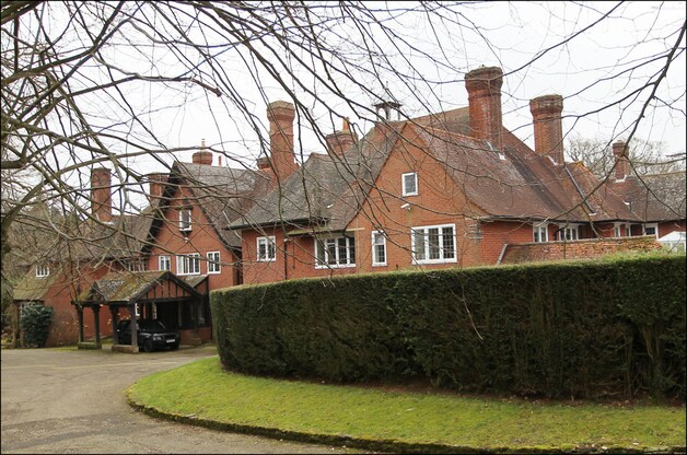 De eerdere woonst van Adele in Sussex.
