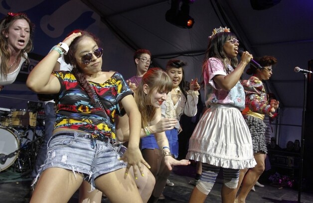 Santigold.