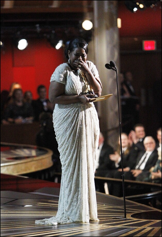 Octavia Spencer in haar witte jurk.