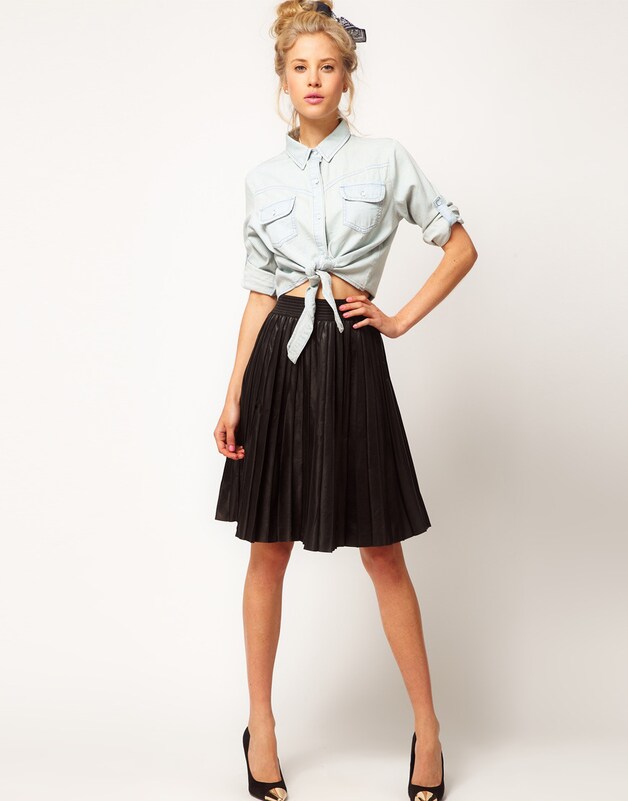 Lederen rokjes bij Asos.com.