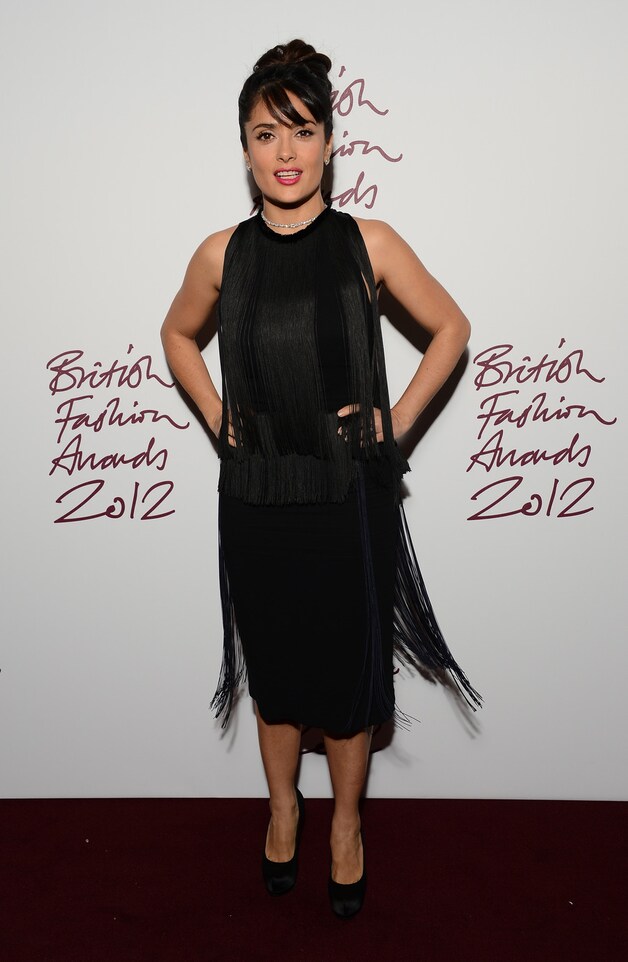 Salma Hayek was verzot op de kwastjes aan haar 'little black dress'