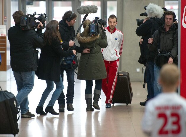 Van der Vaart vertrok op trainingskamp naar Abu Dhabi.