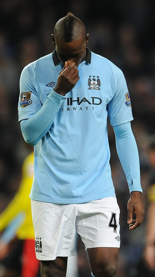 Mario Balotelli moet afdruipen.