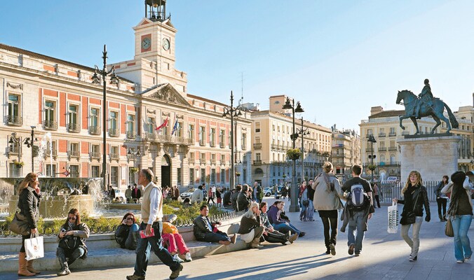 Puerta del Sol, letterlijk het middelpunt van Madrid.