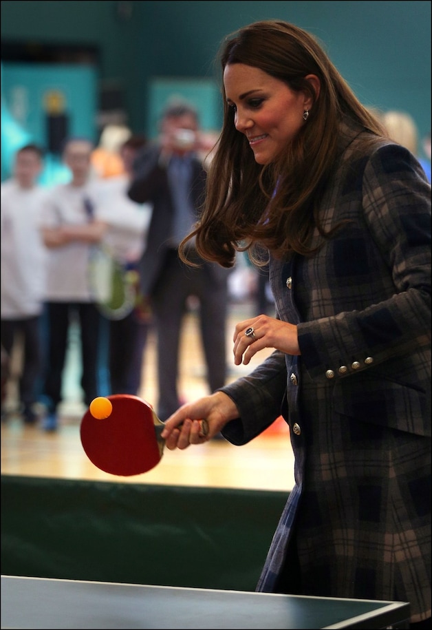 Kate voelde zich zelfs fit genoeg voor een partijtje pingpong.