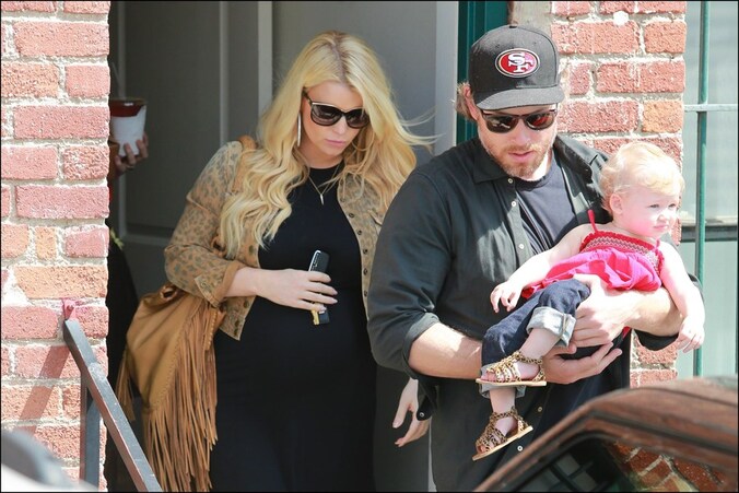 Jessica, verloofde Eric en dochter Maxwell.