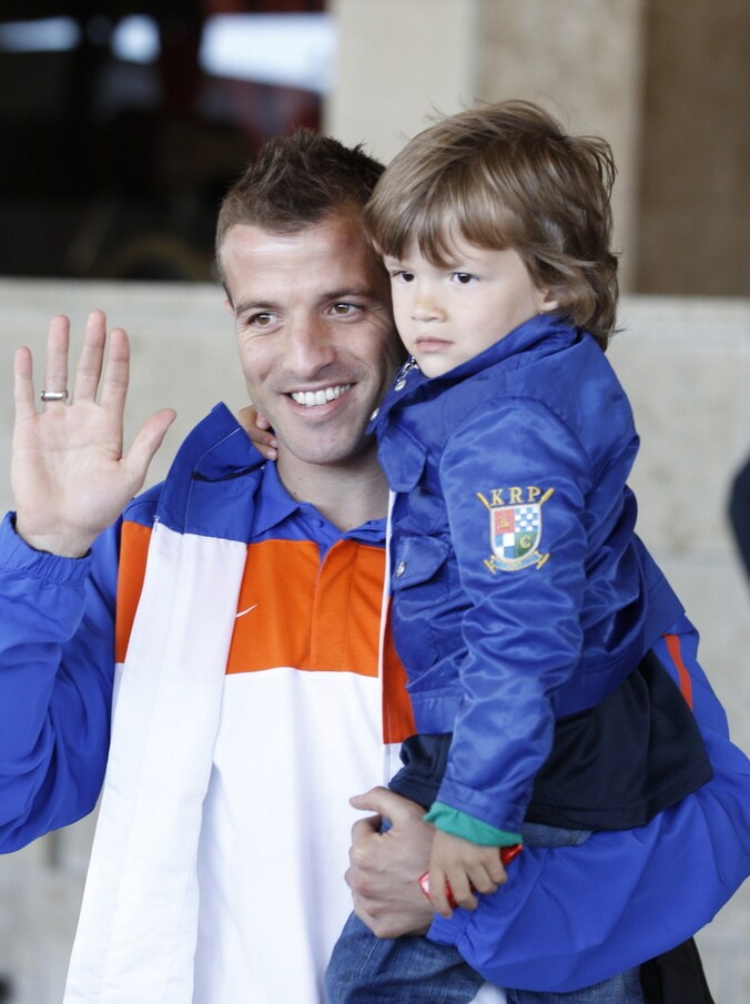 Rafael met zijn zoon. Archieffoto