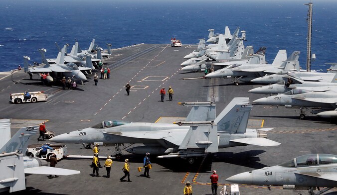 De USS Carl Vinson tijdens een routineoefening in de Zuid-Chinese zee begin maart.