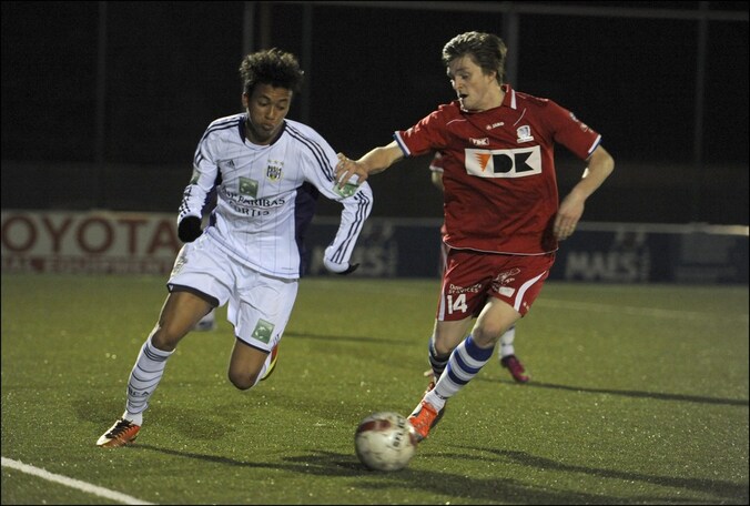 David Henen (l) staat in de belangstelling van tal van Europese topploegen