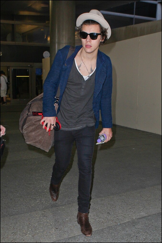 Harry Styles op de Los Angeles International Airport.