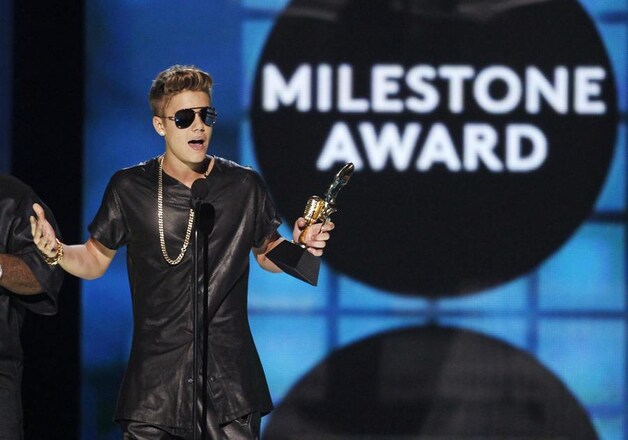 Justin Bieber tijdens de uitreiking van de Billboard Music Awards