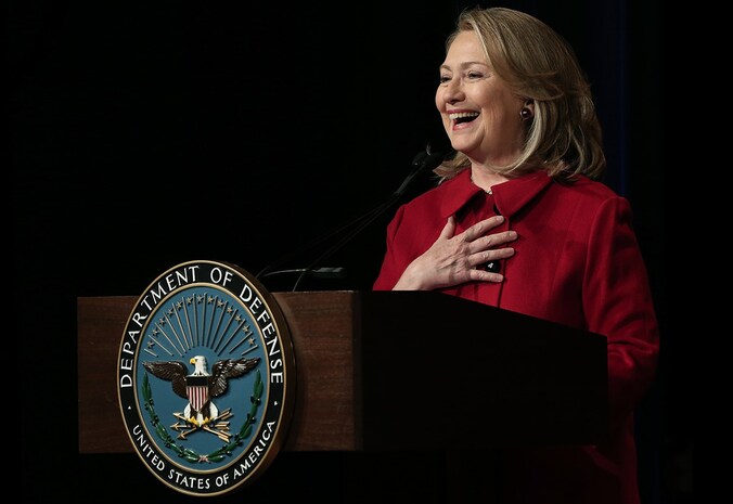 Rolmodel Hillary Clinton kan leidinggevende taken bij vrouwen verbeteren