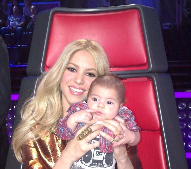 Jurylid en moeder Shakira nam Milan mee tijdens de opnames van The Voice in de VS.