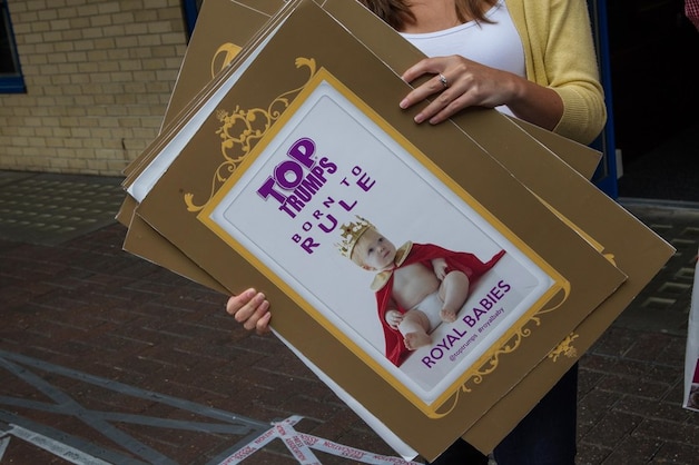 De gekte rond de royal baby slaat helemaal toe in Londen.