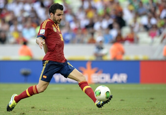 Cesc Fabregas in actie voor Spanje tijdens de Confederations Cup