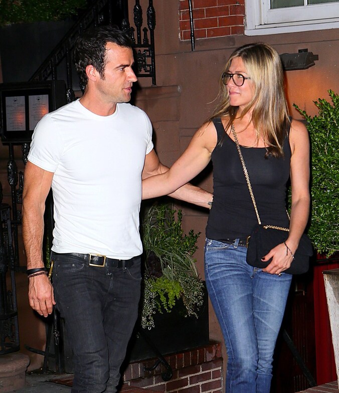Jennifer Aniston en Justin Theroux werden onlangs arm in arm gespot na een romantisch etentje in Manhattan.