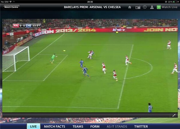 De pegel van Lampard tegen de deklat.