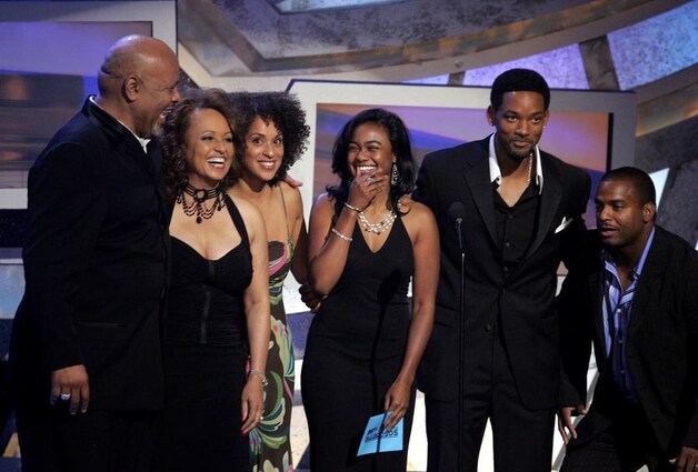 Reünie The Fresh Prince in 2005: James Avery, Daphne Maxwell Reid (die enkele seizoenen 'Vivian' speelde), Karyn Parsons, Tatyana Ali, Will Smith en Alfonso Ribeiro.