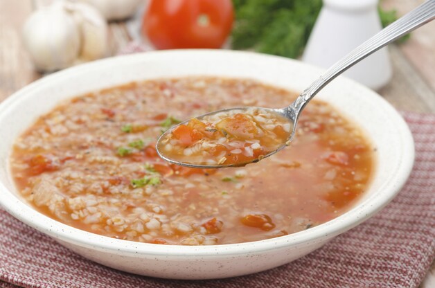 Tomatensoep met boekweit