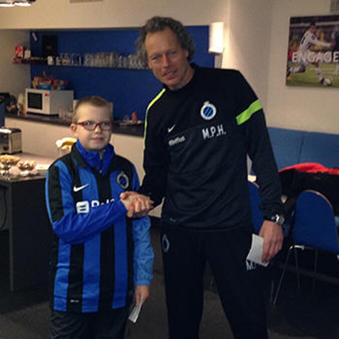 Kyano samen met Michel Preud'homme.