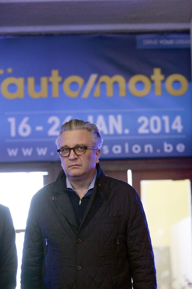 Prins Laurent tijdens het bezoek aan de 92ste editie van de European Motor Show Brussels in Brussels Expo.