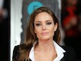 Angelina Jolie liet haar borsten amputeren nadat ze ontdekte dat ze drager was van het BRCA-gen.