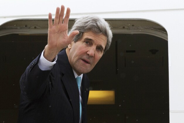 Staatssecretaris van de Verenigde Staten John Kerry werd eveneens bedreigd door Timonthy Sweet.