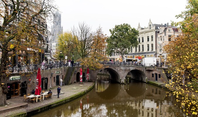 Eén van de grachten in het centrum van Utrecht.