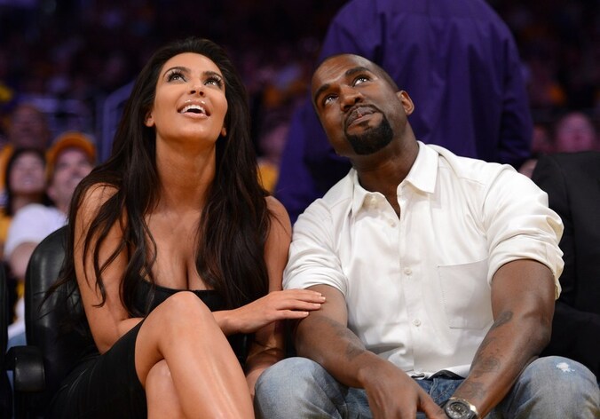 Kim Kardashian (links) en Kanye West.