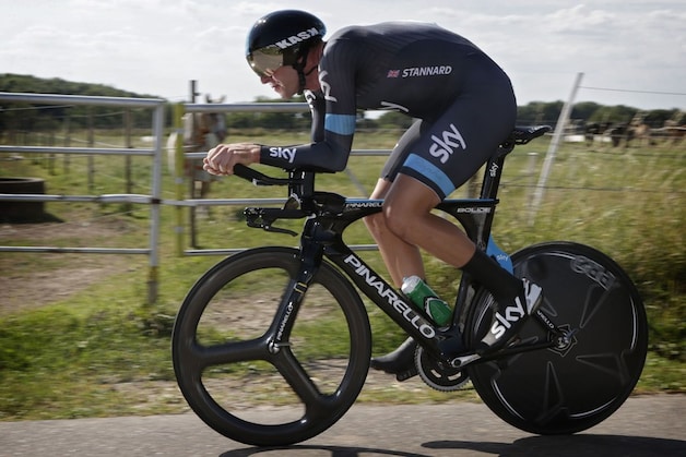 Ian Stannard, hier aan het werk in de tijdrit van vrijdag, is de virtuele leider.